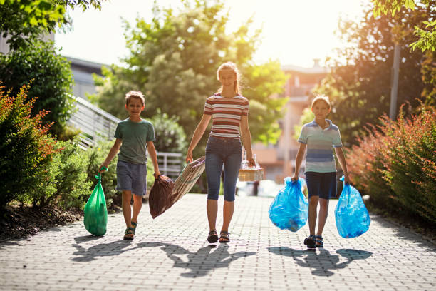 Best Yard Cleanup Services  in Loyola, CA